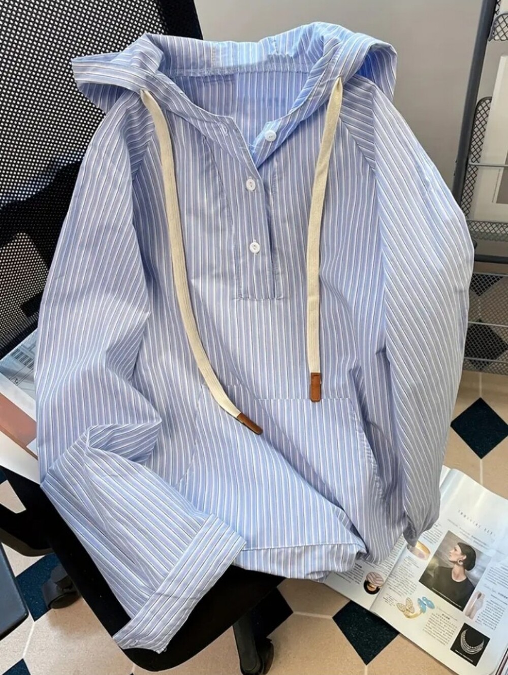 Women's Japanese-Style Blue Striped Hooded Sweatshirt, Loose Vintage Hong Kong